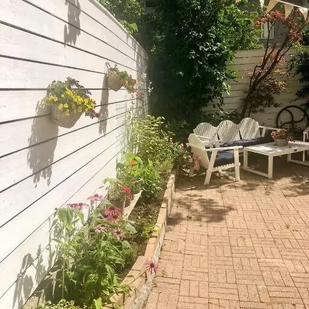 Apartment Sentral Leilighet Med Balkong. *